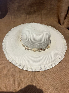 Cream hat with neutral beaded rim